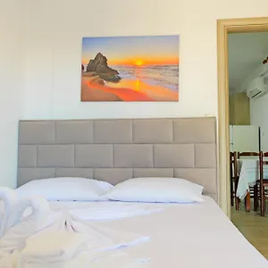 Dura Appartement Ksamil